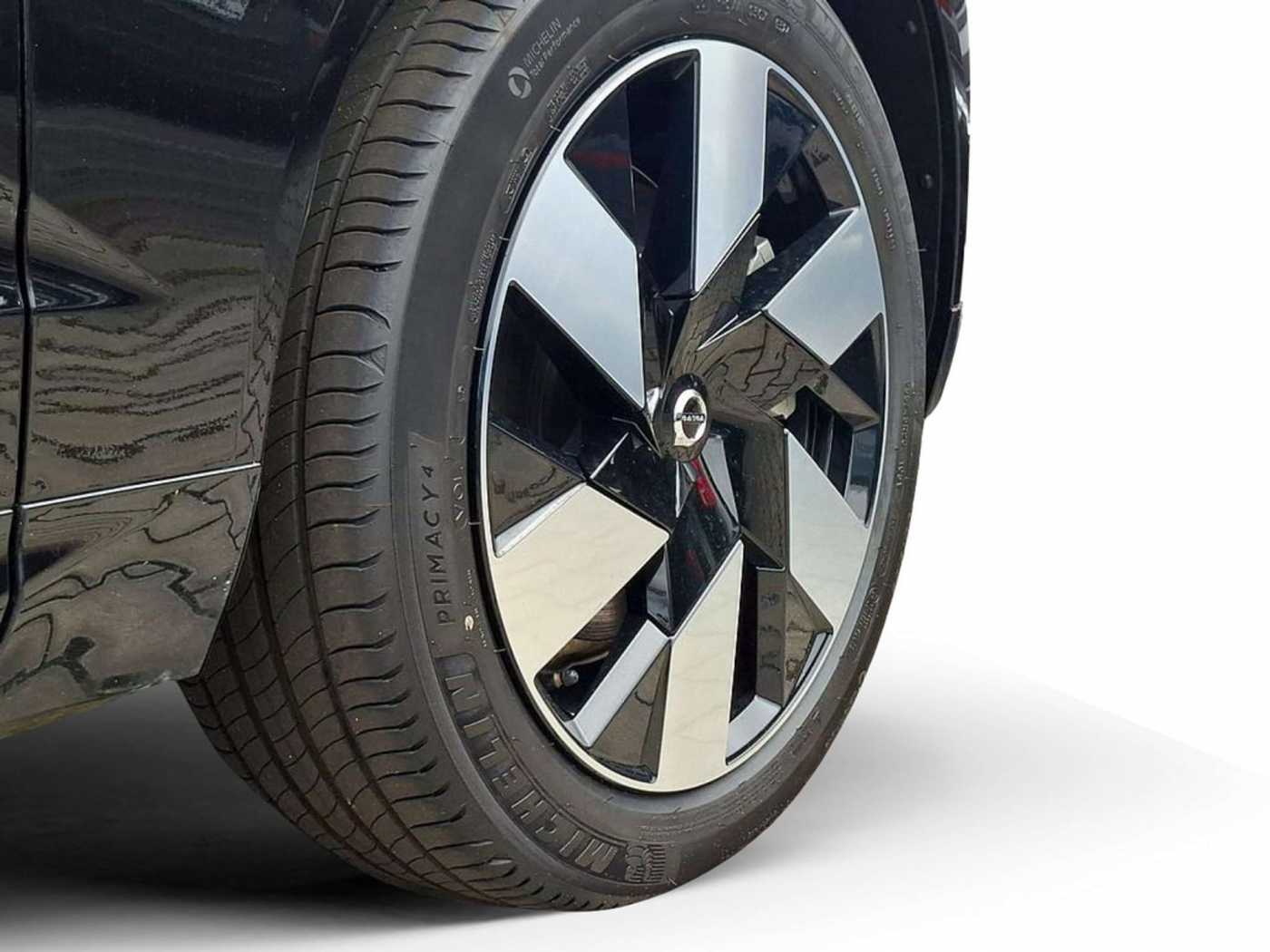 Volvo  T8 Plus Dark Recharge Plug-In Hybrid AWD