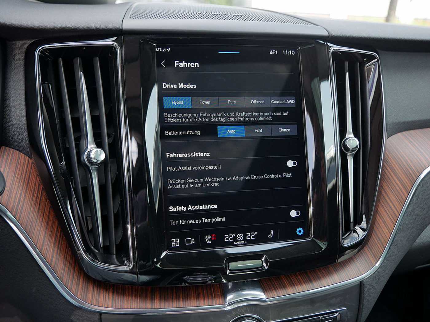 Volvo  T8 Recharge Plus Dark AWD