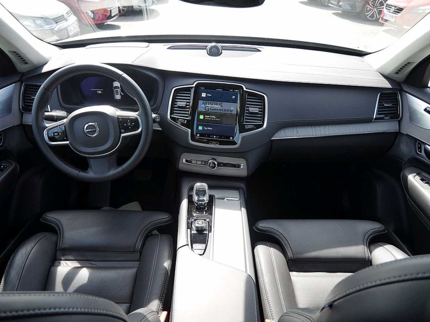 Volvo  T8 Ultra Dark Plug-In Hybrid AWD