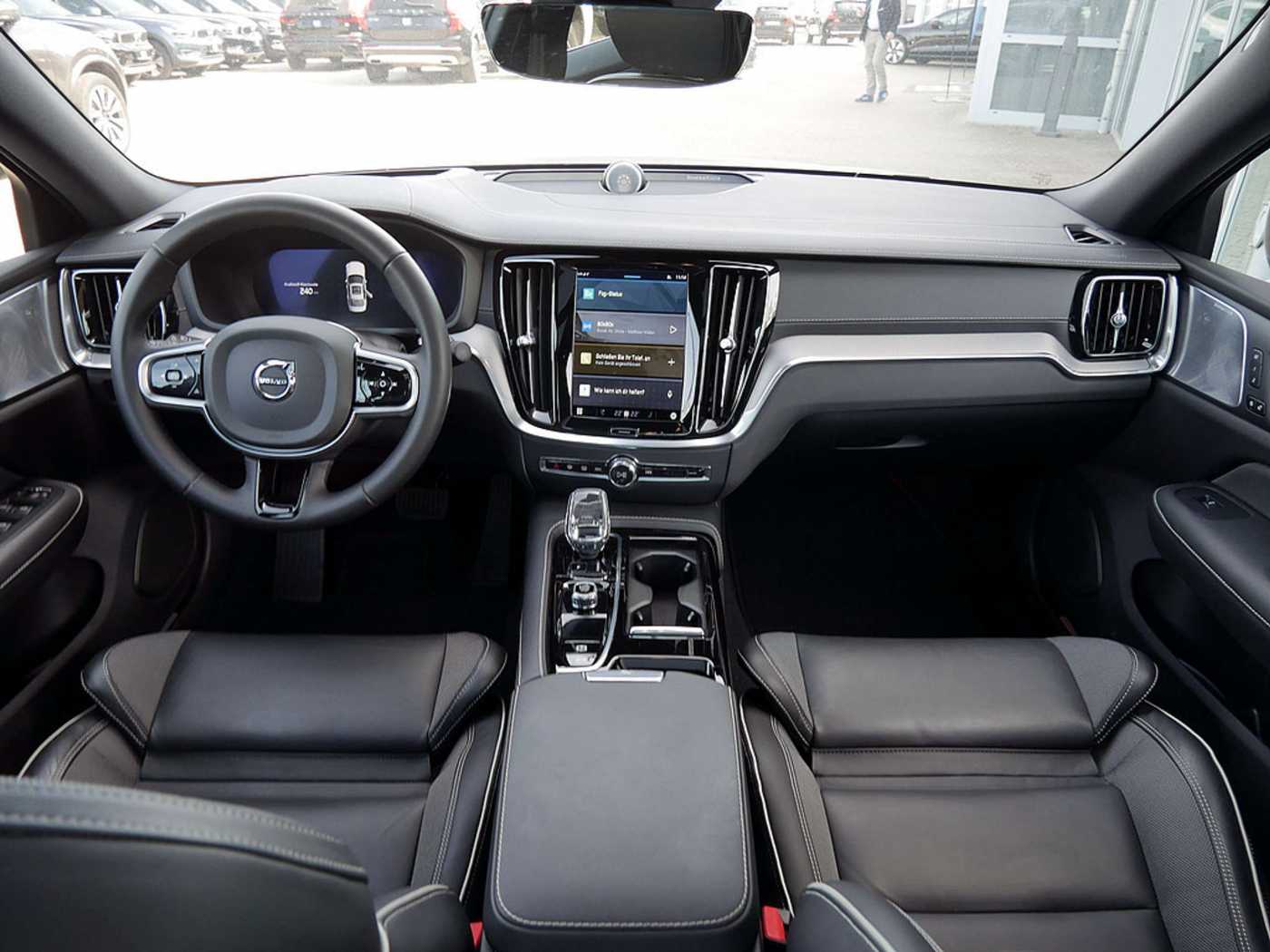 Volvo  T8 AWD Ultimate Dark AWD