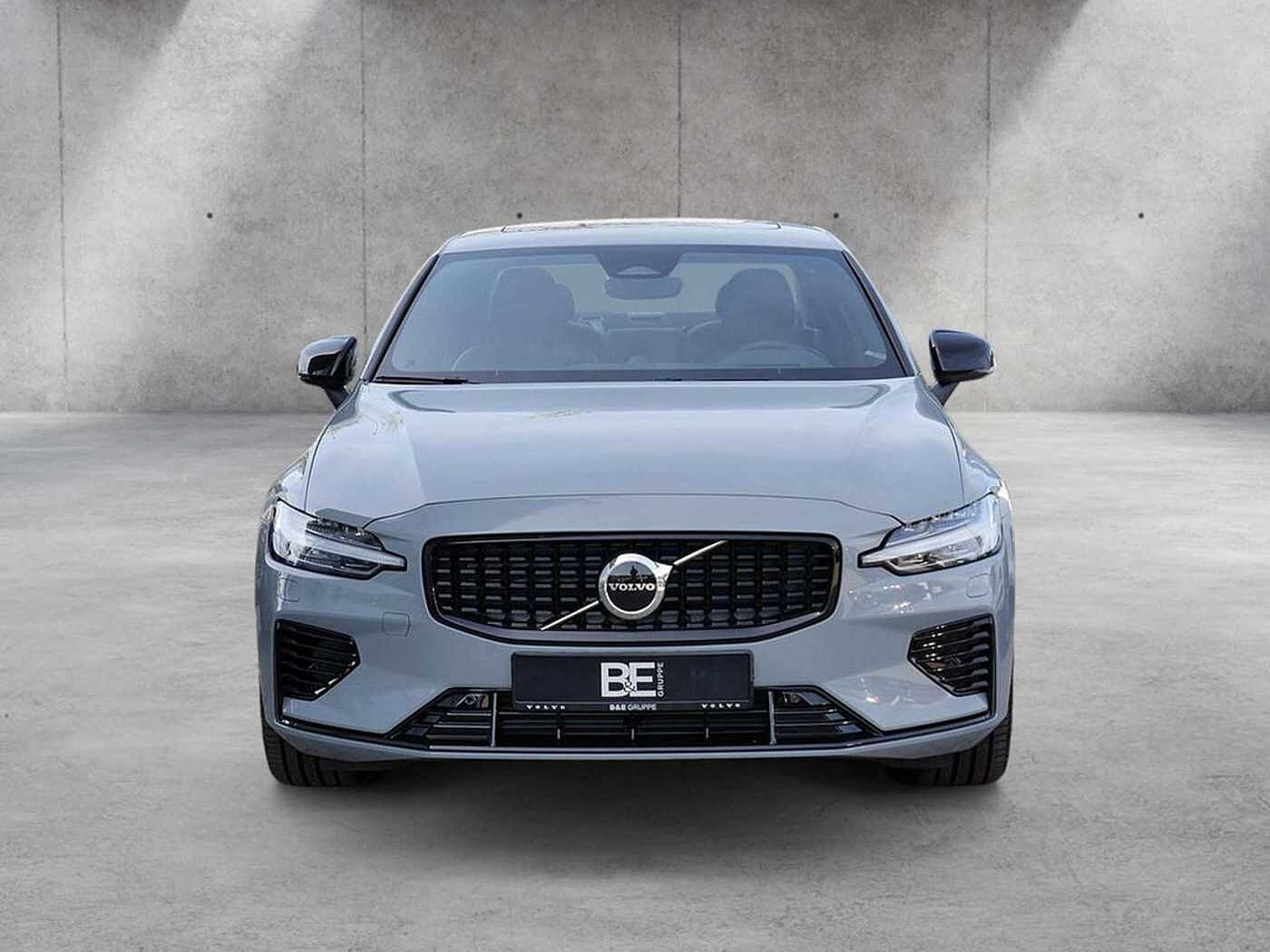 Volvo  T8 AWD Ultimate Dark AWD