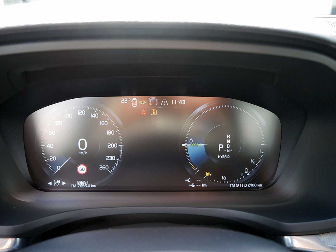 Volvo  T8 Twin Engine AWD R-Design LED PANO 360°