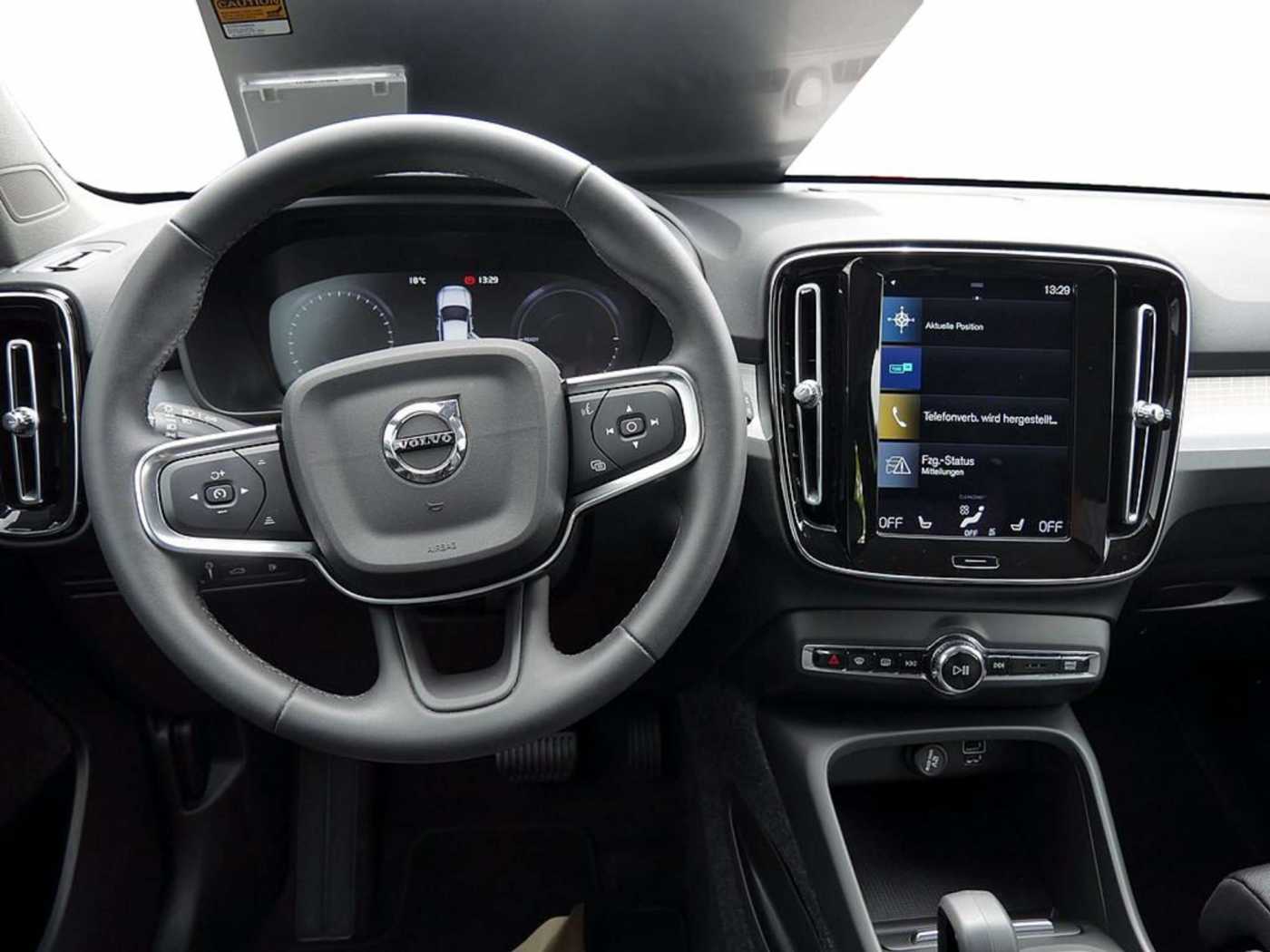 Volvo  T4 Inscription Expression Recharge LED