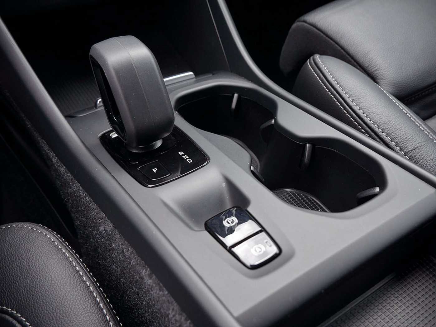 Volvo  T4 Inscription Expression Recharge LED