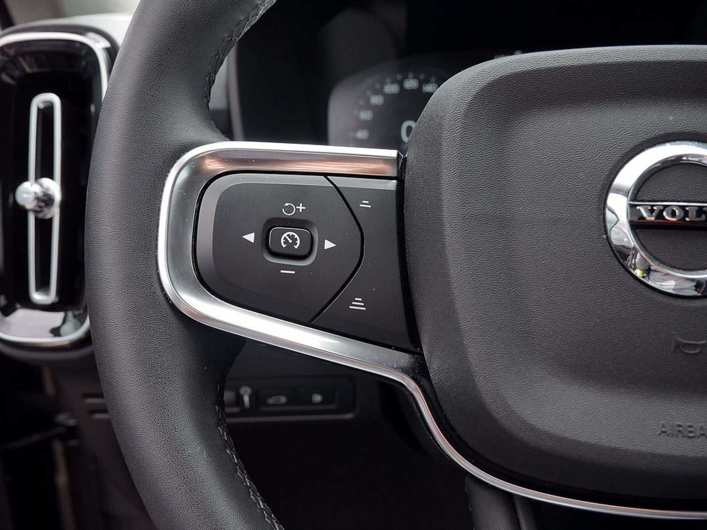Volvo  T4 Inscription Expression Recharge LED