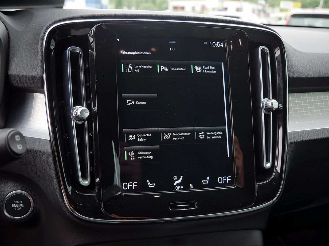 Volvo  T4 Inscription Expression Recharge LED
