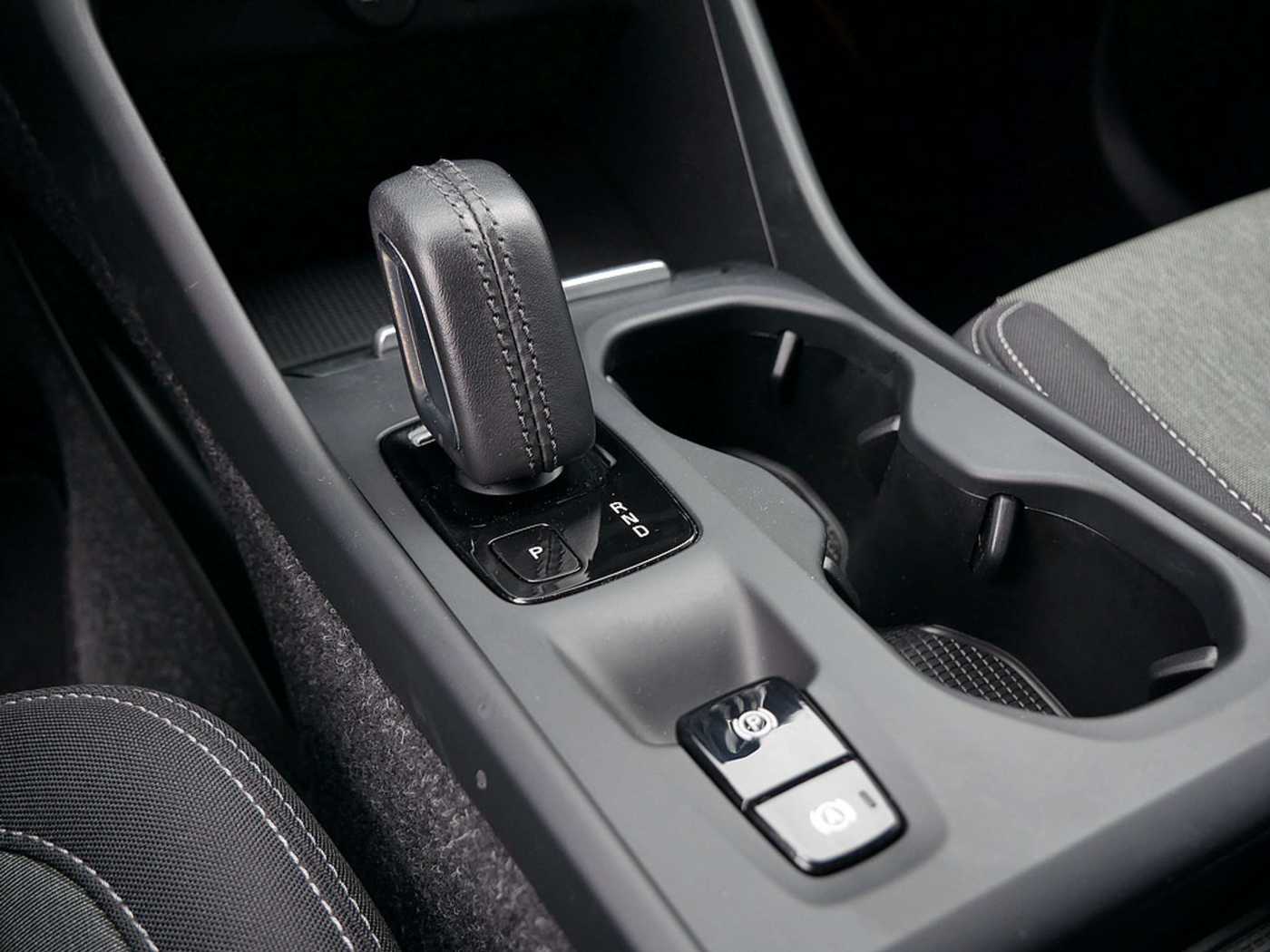 Volvo  T4 Inscription Expression Recharge LED