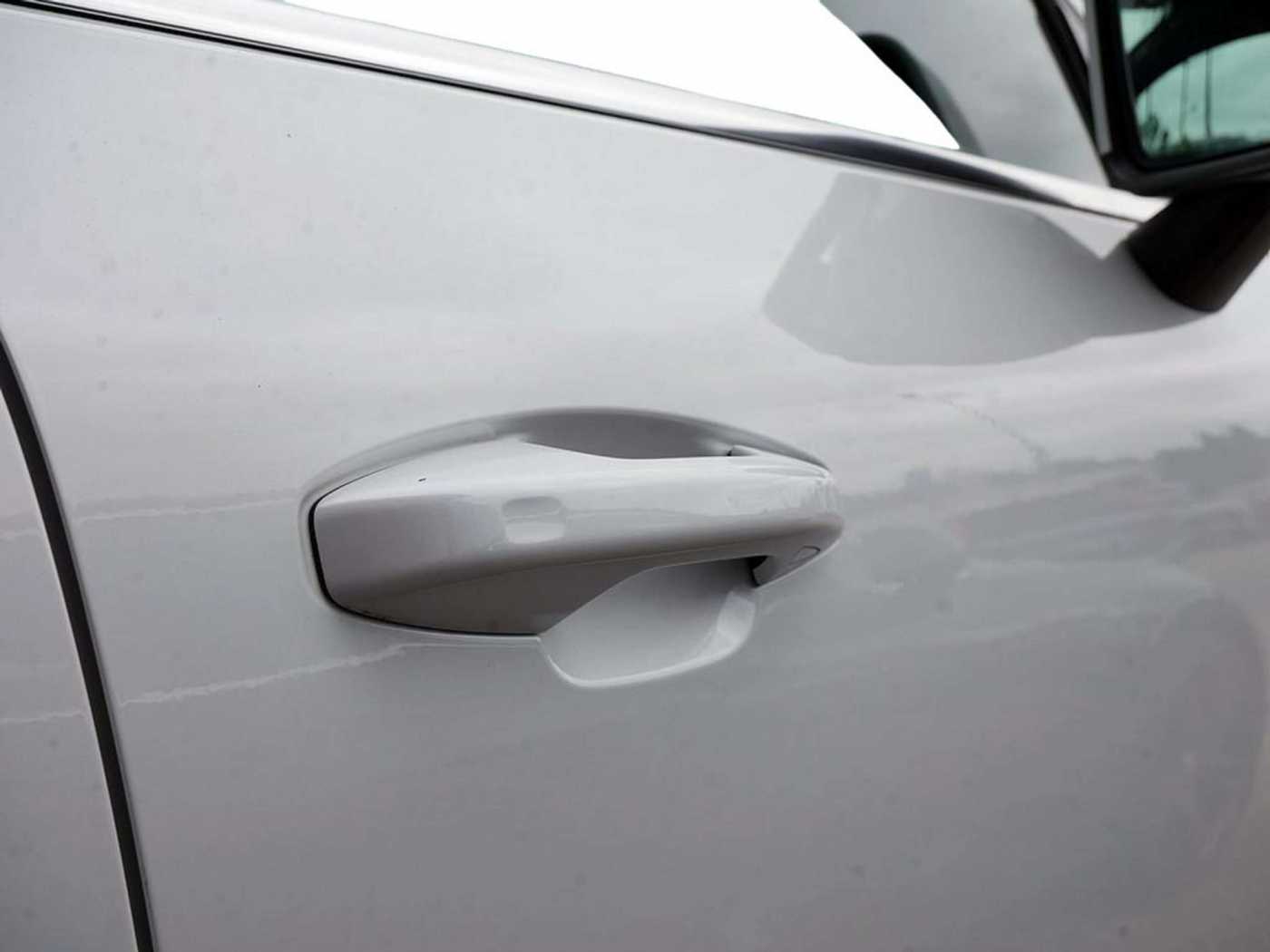 Volvo  T4 Inscription Expression Recharge LED