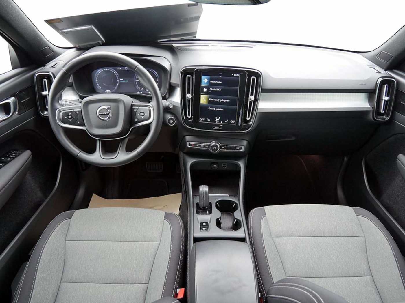 Volvo  T4 Inscription Expression Recharge LED