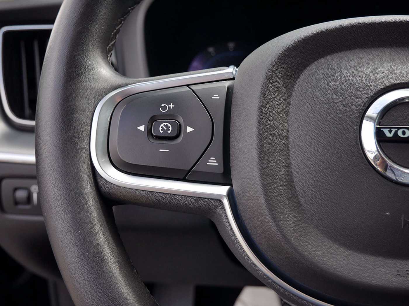 Volvo  T6 Inscription Expression Recharge AWD