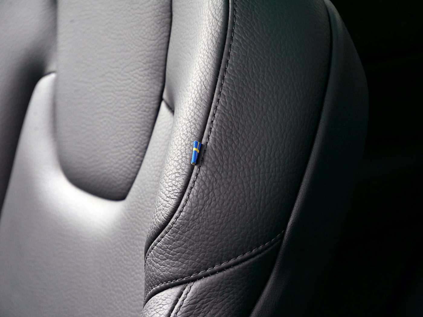 Volvo  T6 Inscription Expression Recharge AWD