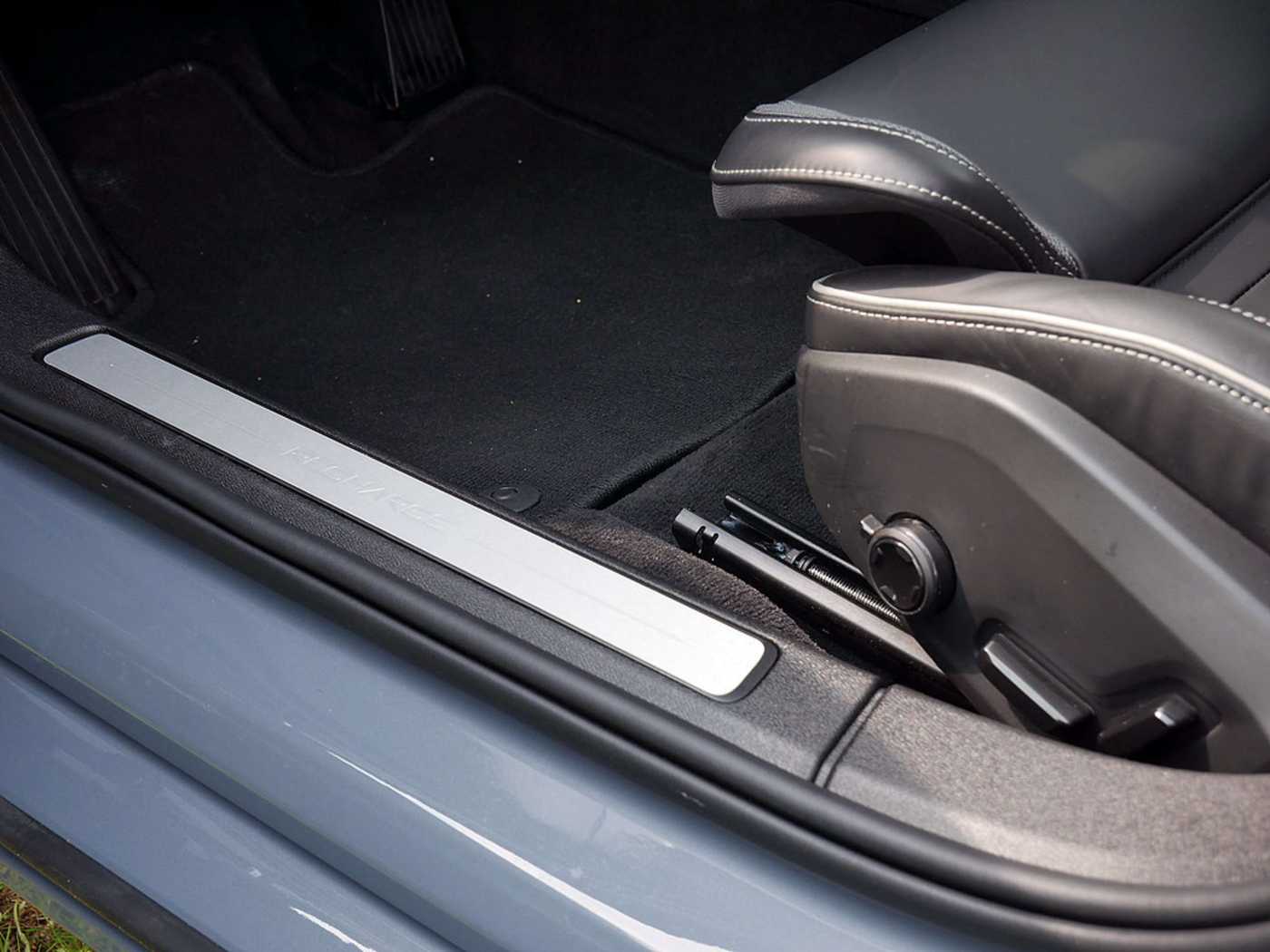 Volvo  T8 Twin Engine AWD Ultimate Dark Plug-InE6