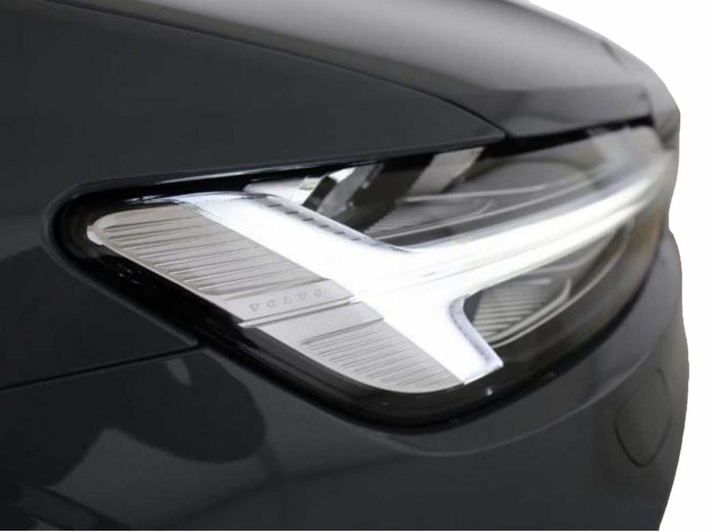Volvo  T8 Twin Engine AWD Ultimate Dark Plug-InE6