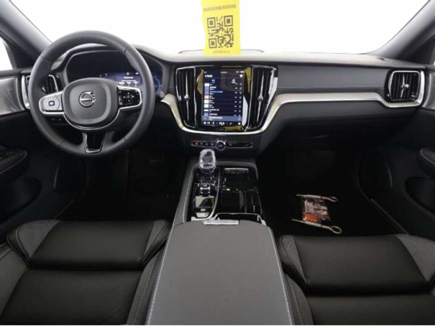 Volvo  T8 Twin Engine AWD Ultimate Dark Plug-InE6