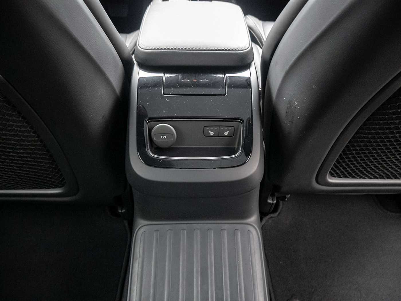 Volvo  T8 AWD Ultimate aut. AWD