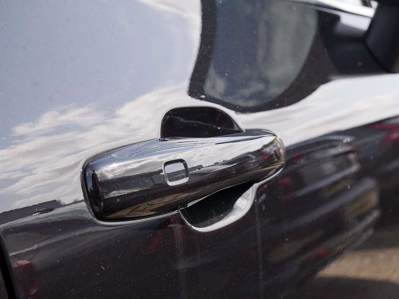 Volvo  T4 Momentum Pro SHZ KAMERA H/K NAVI LED