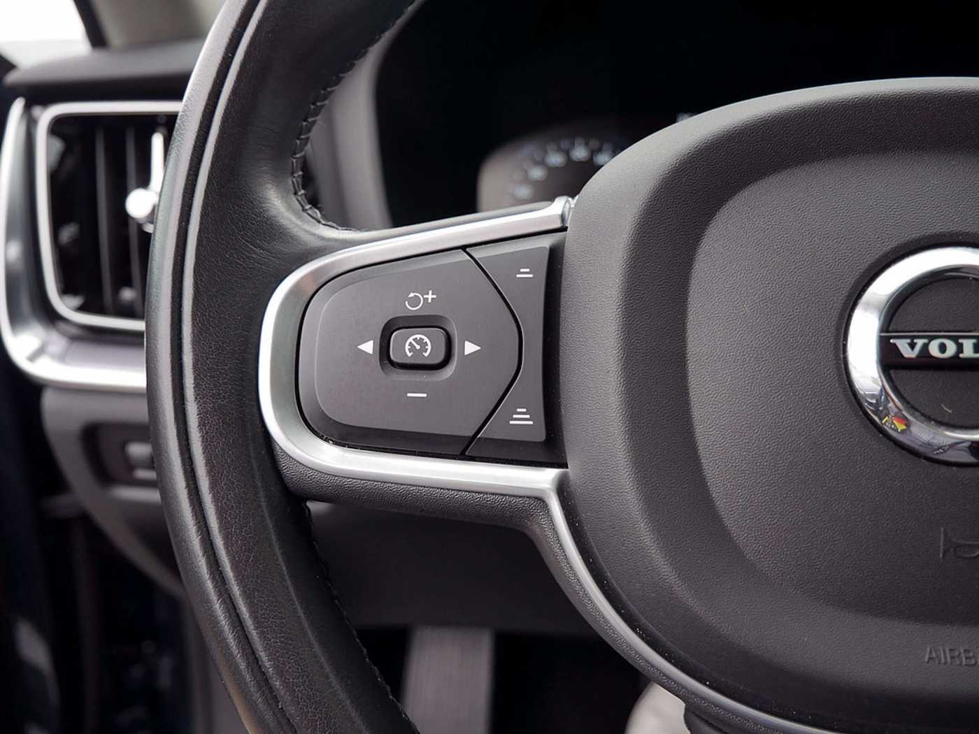Volvo  Recharge T6 AWD Inscription Expression