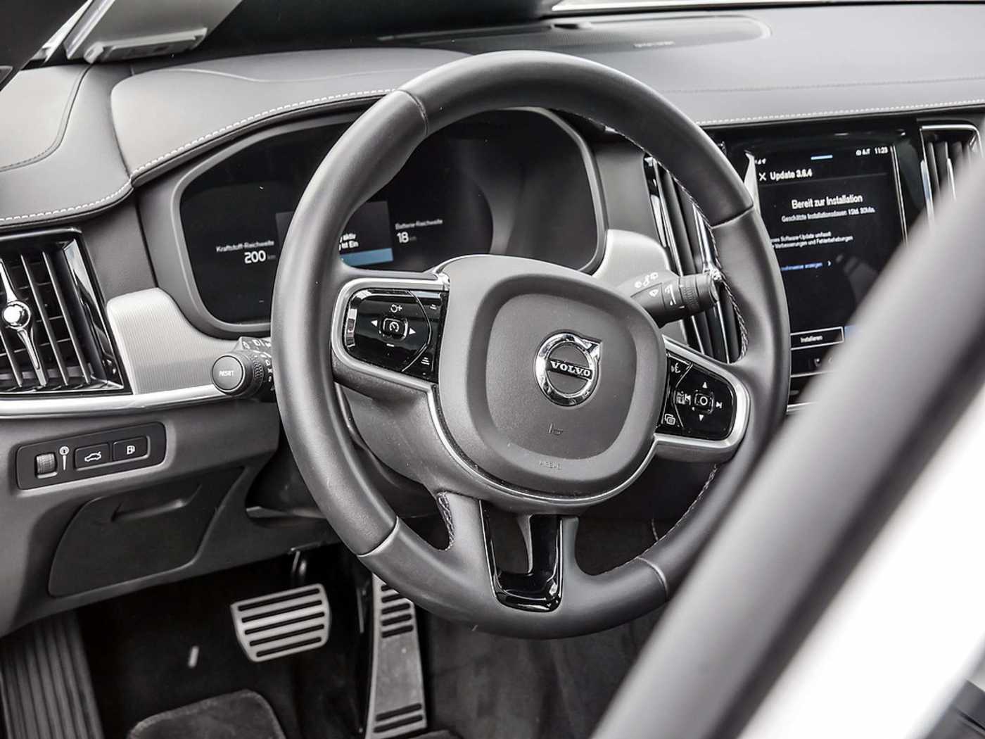 Volvo  T8 Twin Engine AWD R-Design H/K HGSD LED
