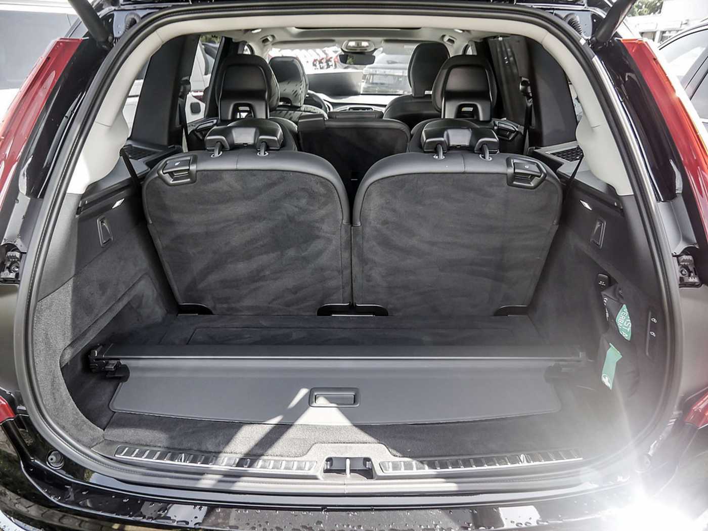 Volvo  2.0 Plus Bright AWD FACEL. STANDHZ LED