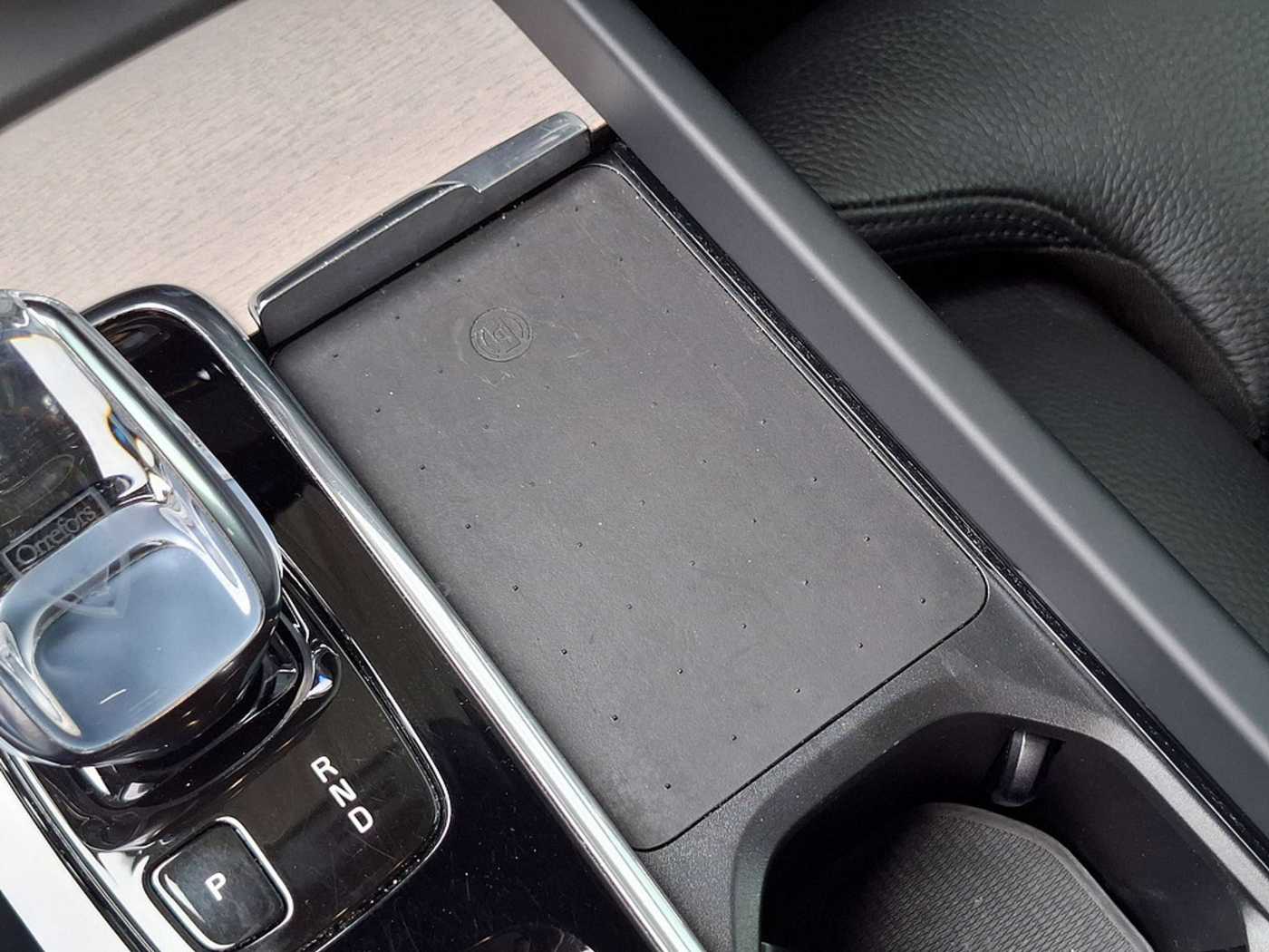 Volvo  T8 Recharge Inscription HGSD FACEL. LED