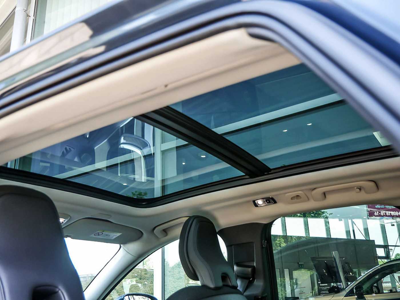 Volvo  T6 Inscription Expression Recharge AWD