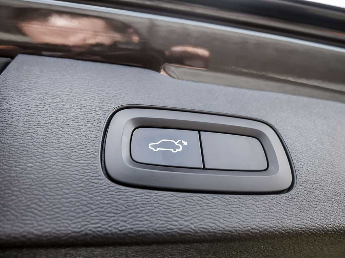 Volvo  T4 Inscription LEDER KAMERA HGSD NAVI LED