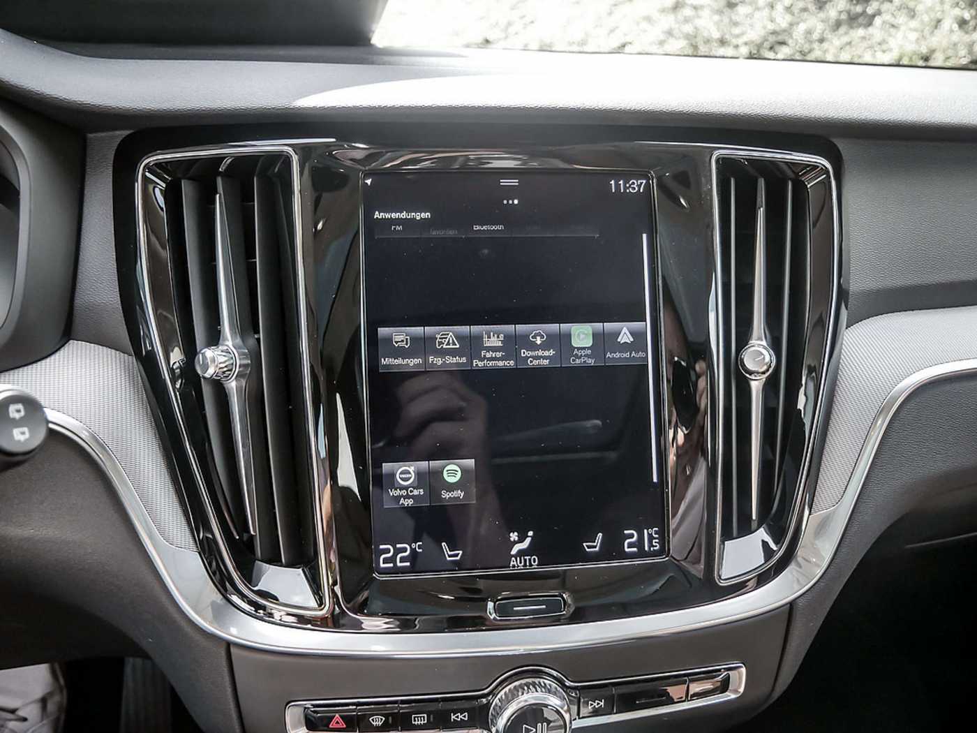 Volvo  T4 Inscription LEDER KAMERA HGSD NAVI LED
