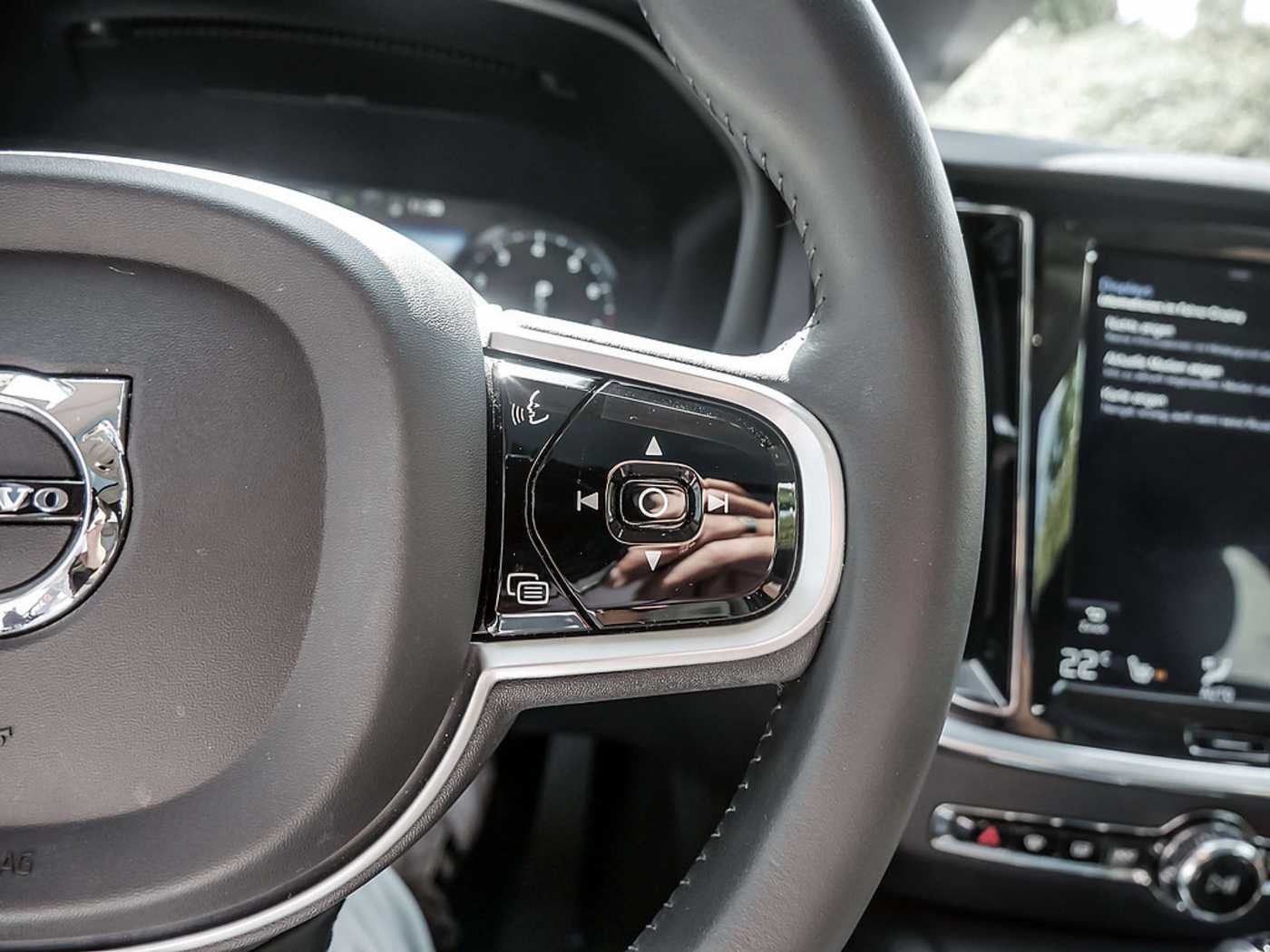 Volvo  T4 Inscription LEDER KAMERA HGSD NAVI LED