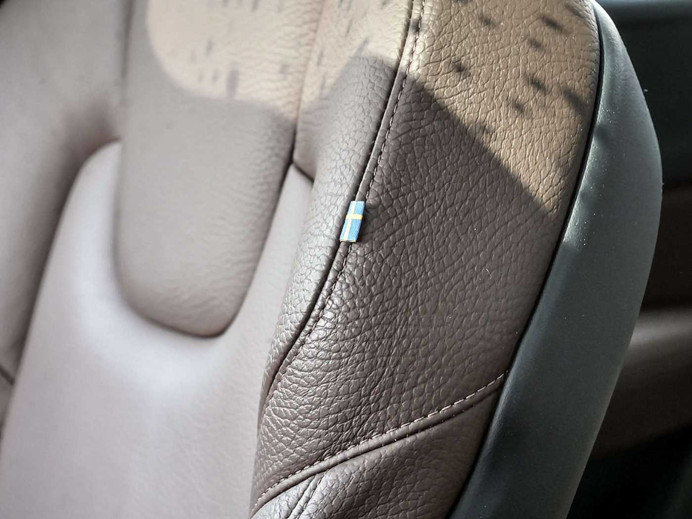 Volvo  T4 Inscription LEDER KAMERA HGSD NAVI LED