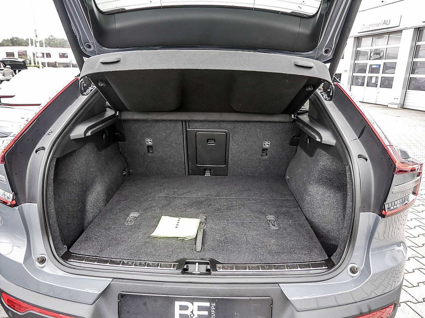 Volvo  1st Edition Recharge Pure Electric AWD