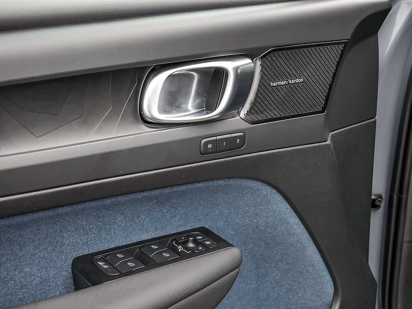 Volvo  1st Edition Recharge Pure Electric AWD