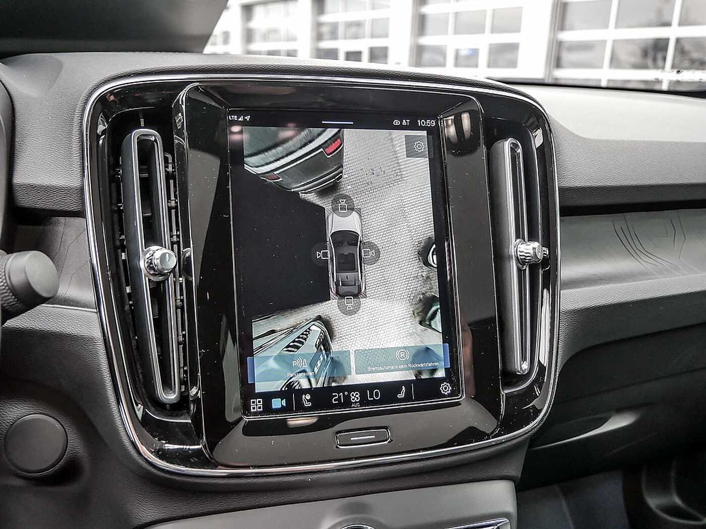 Volvo  1st Edition Recharge Pure Electric AWD