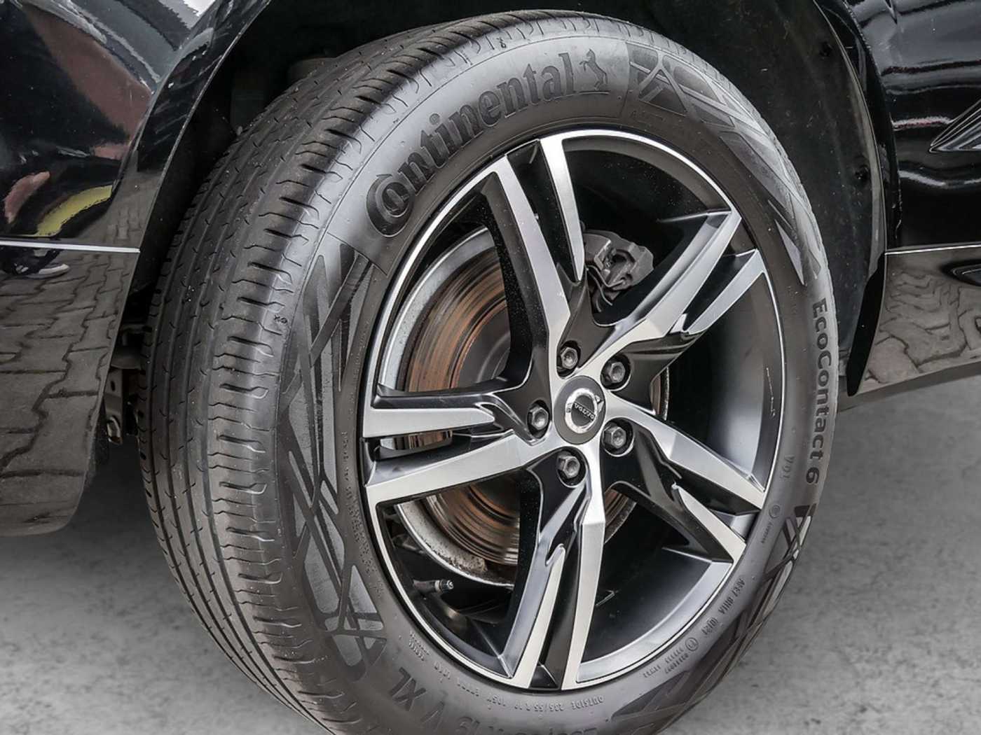 Volvo  T6 R-Design Recharge Plug-In Hybrid AWD