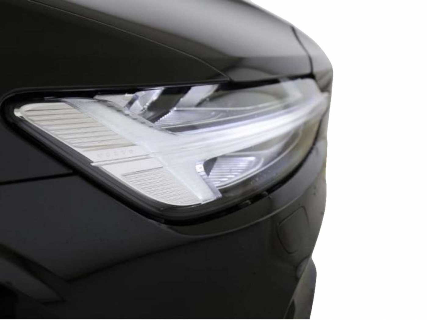 Volvo  T8 Ultimate Dark Recharge Plug-In Hybrid AWD