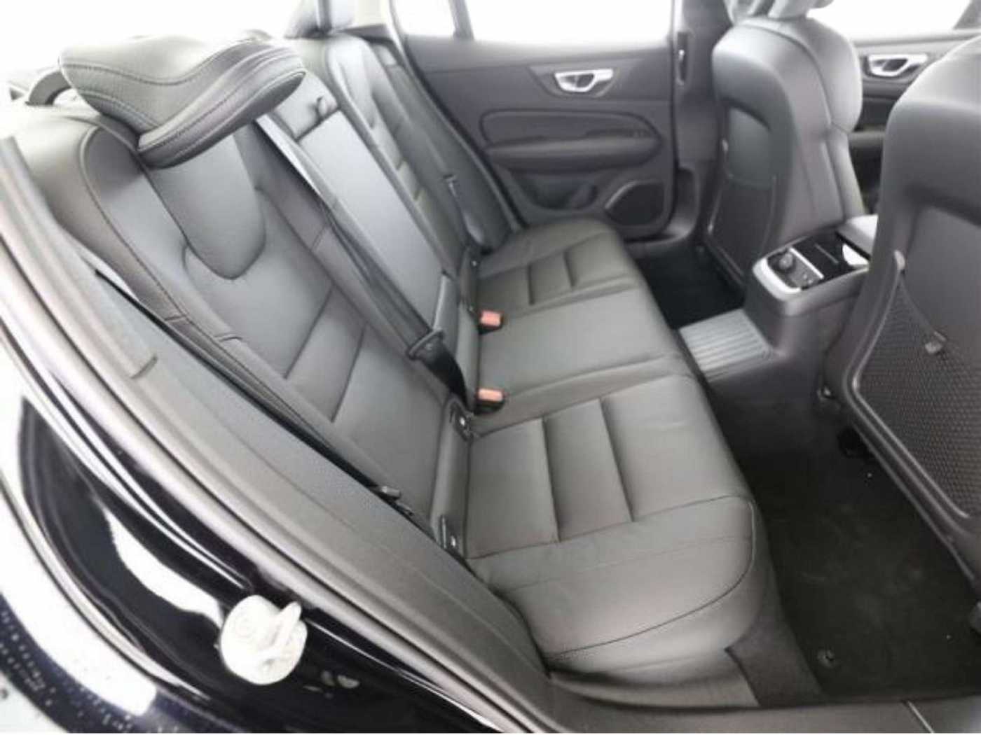Volvo  T8 Ultimate Dark Recharge Plug-In Hybrid AWD