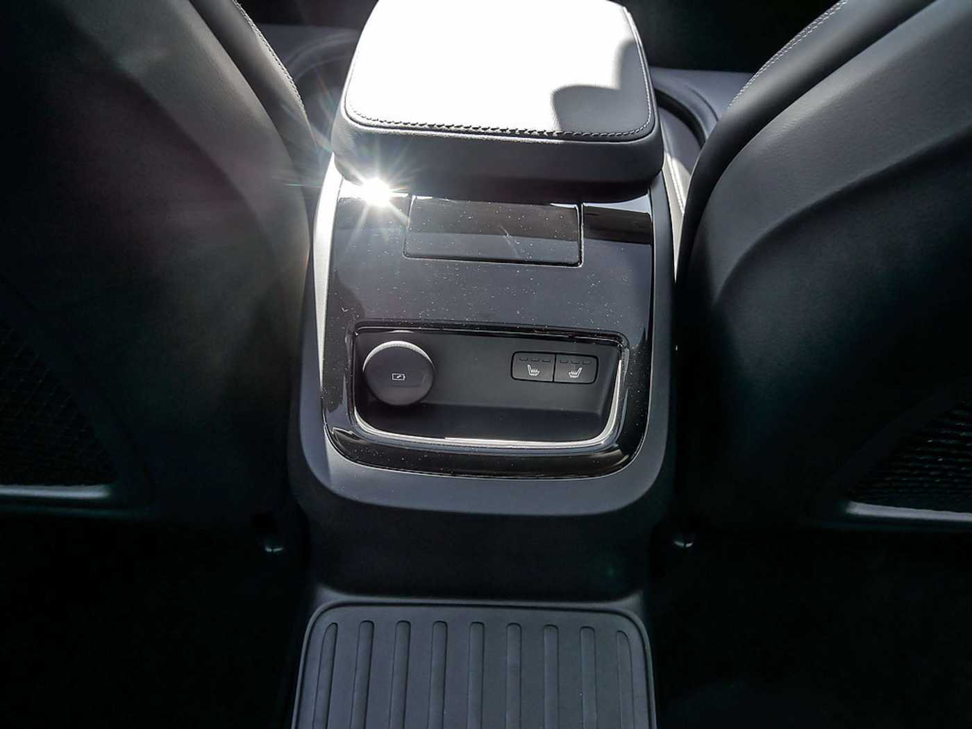 Volvo  T8 AWD Ultimate Dark AWD