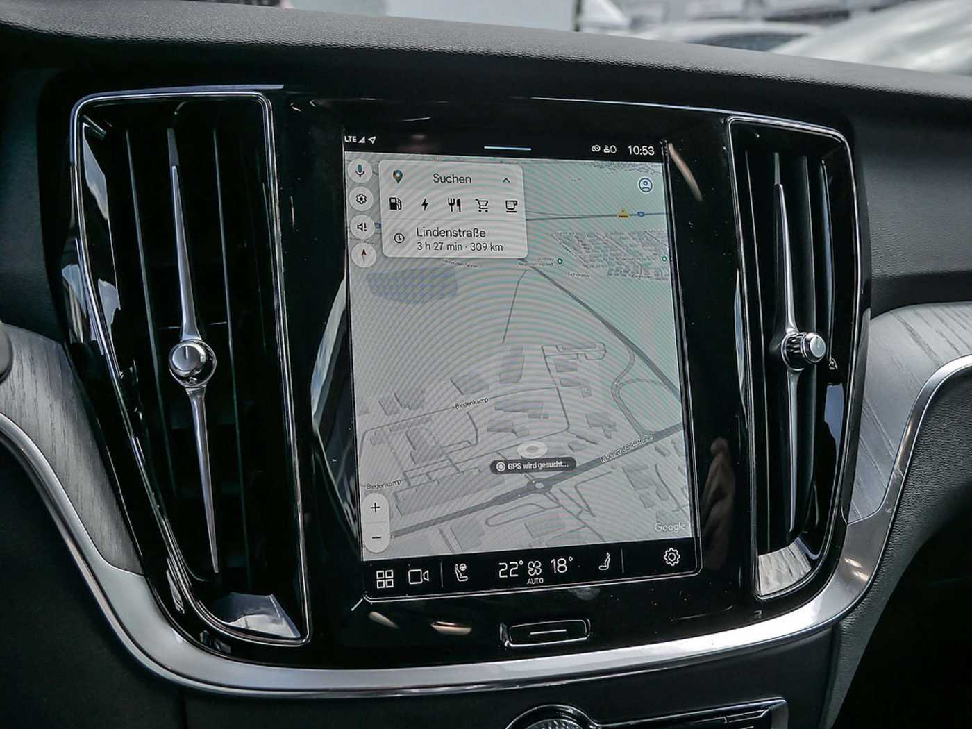Volvo  Kombi 2.0 Plus Dark Recharge Plug-In Hybrid AWD