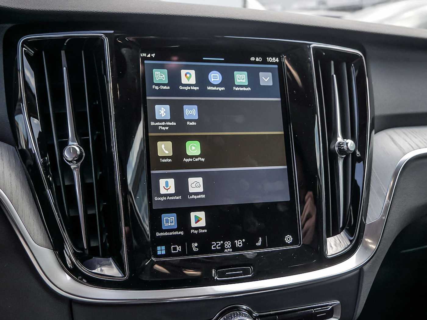 Volvo  Kombi 2.0 Plus Dark Recharge Plug-In Hybrid AWD