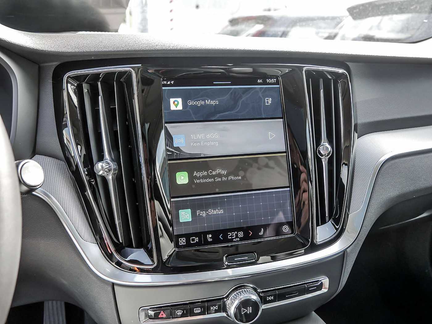 Volvo  Kombi 2.0 Plus Dark Recharge Plug-In Hybrid AWD