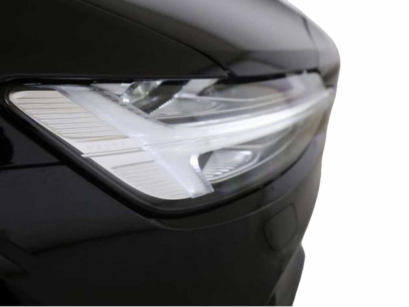 Volvo  T6 Plus Dark Recharge Plug-In Hybrid AWD
