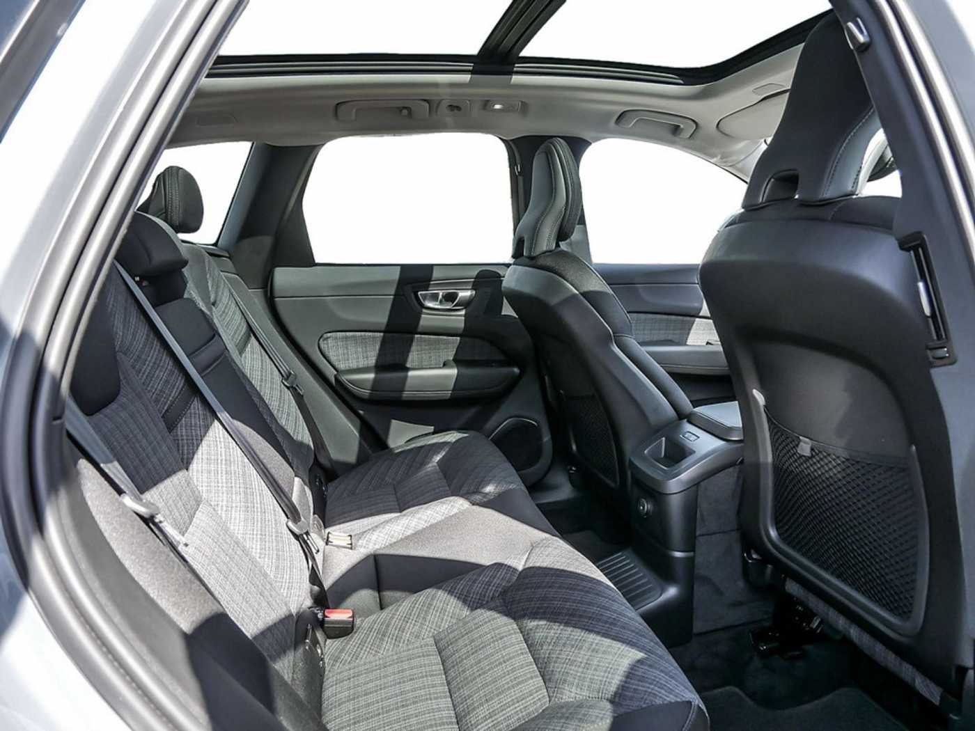 Volvo  2.0 Inscription Expression Recharge Plug-In Hybrid AWD
