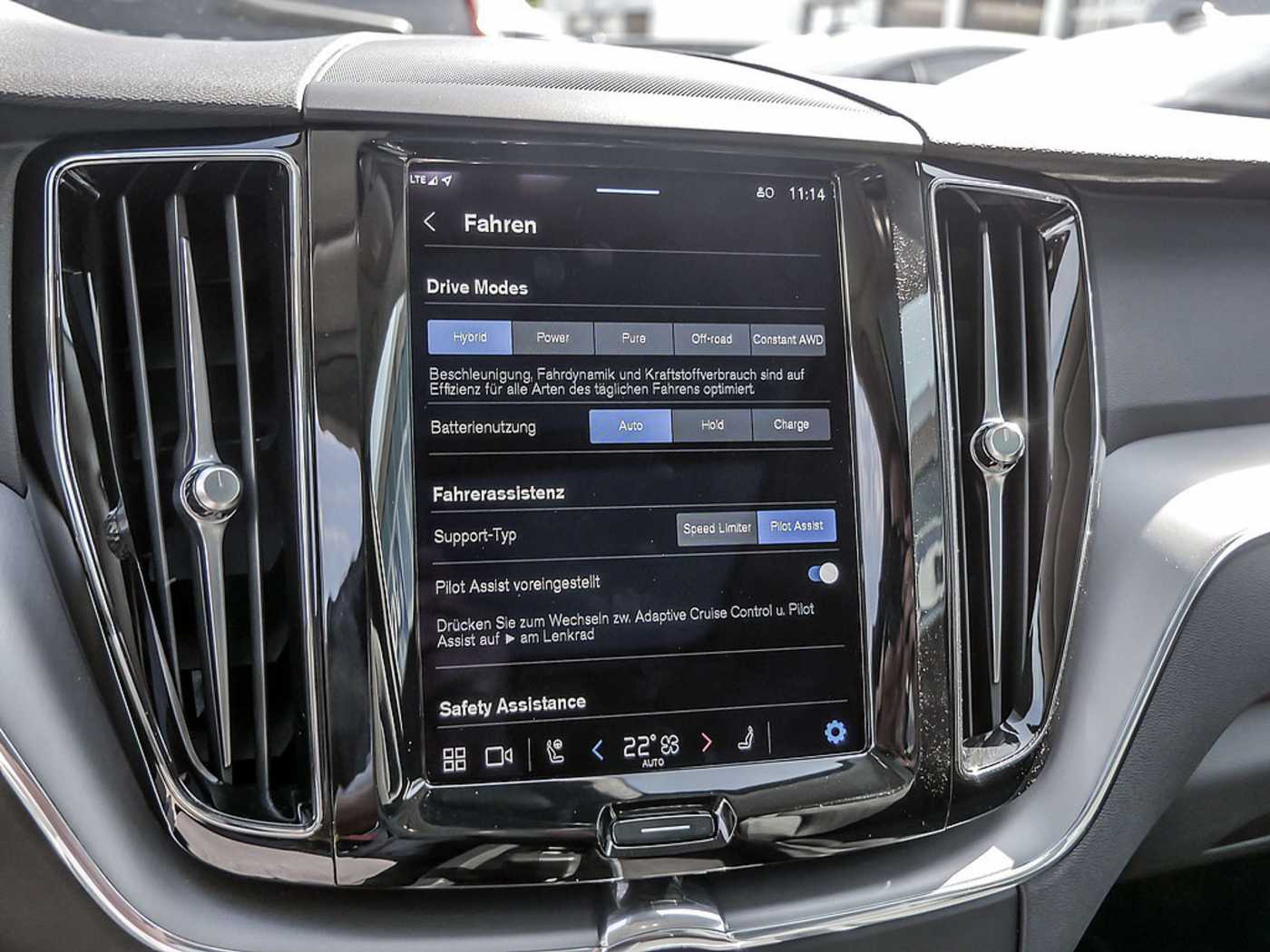 Volvo  2.0 Inscription Expression Recharge Plug-In Hybrid AWD