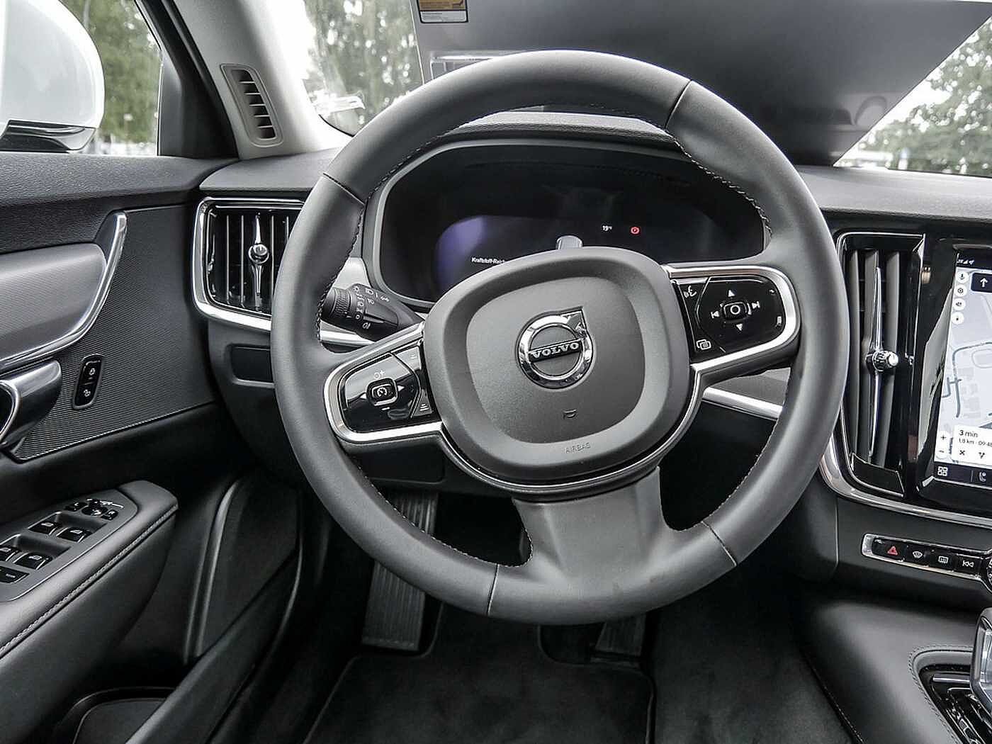 Volvo  Kombi 2.0 Inscription Recharge Plug-In Hybrid AWD