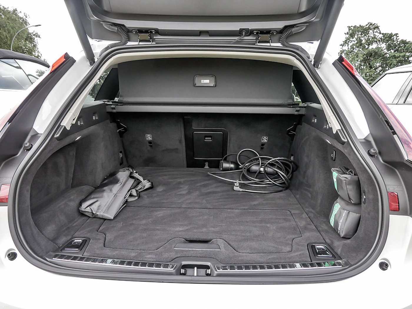 Volvo  Kombi 2.0 Inscription Recharge Plug-In Hybrid AWD