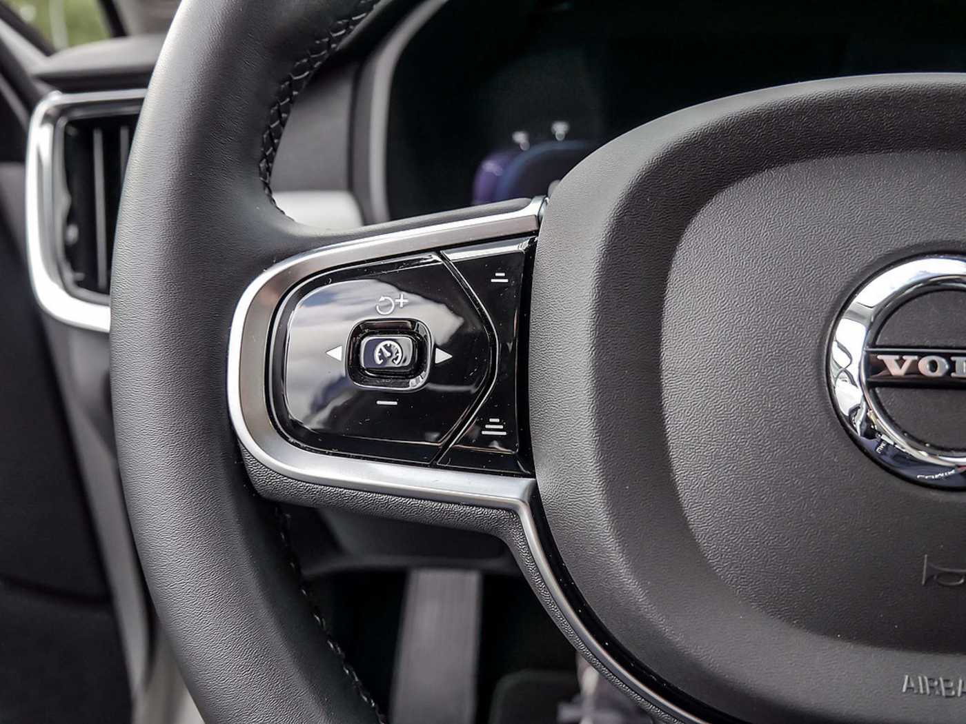 Volvo  Kombi 2.0 Inscription Recharge Plug-In Hybrid AWD