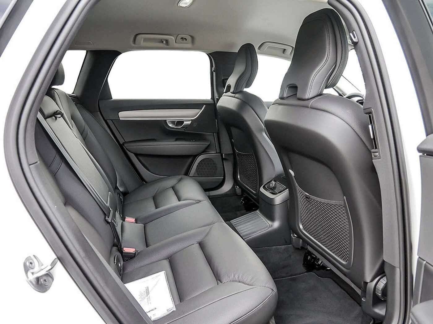 Volvo  Kombi 2.0 Inscription Recharge Plug-In Hybrid AWD