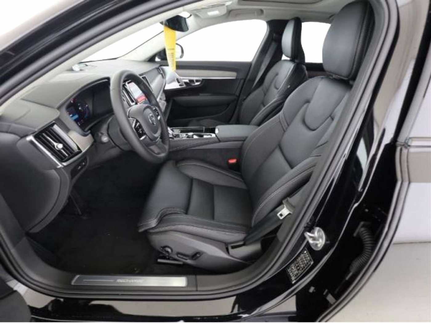 Volvo  T8 Ultimate Dark Recharge Plug-In Hybrid AWD