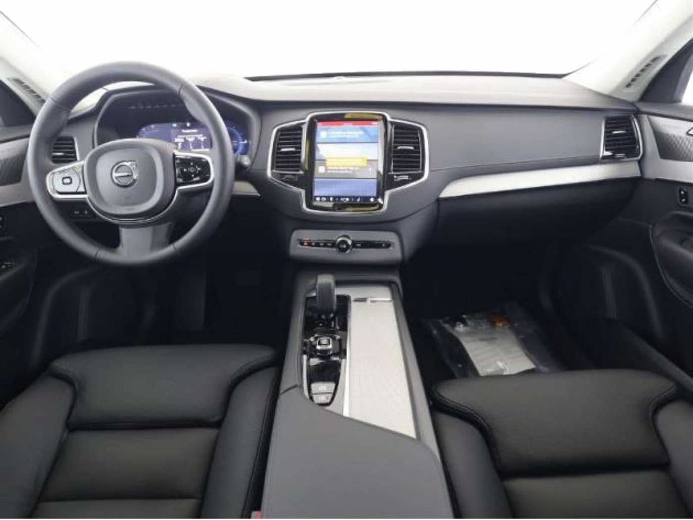 Volvo  T8 Ultra Bright Recharge Plug-In Hybrid AWD