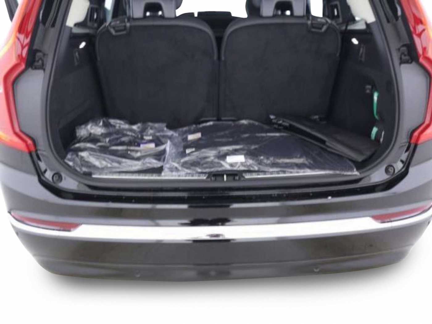 Volvo  T8 Ultra Bright Recharge Plug-In Hybrid AWD