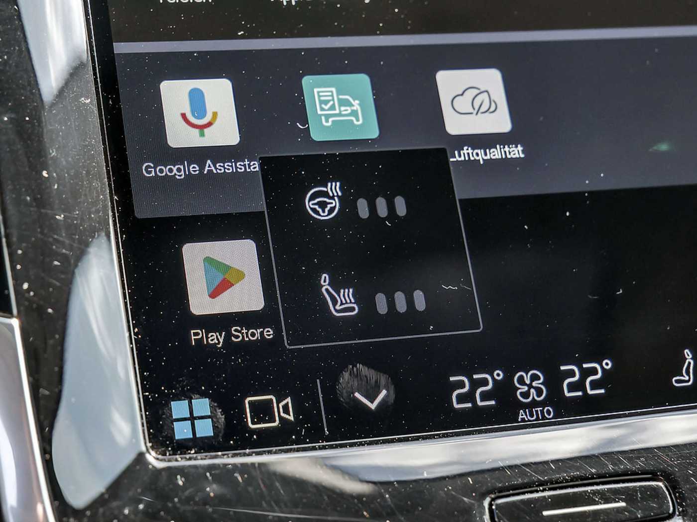 Volvo  2.0 Plus Bright Recharge Plug-In Hybrid AWD